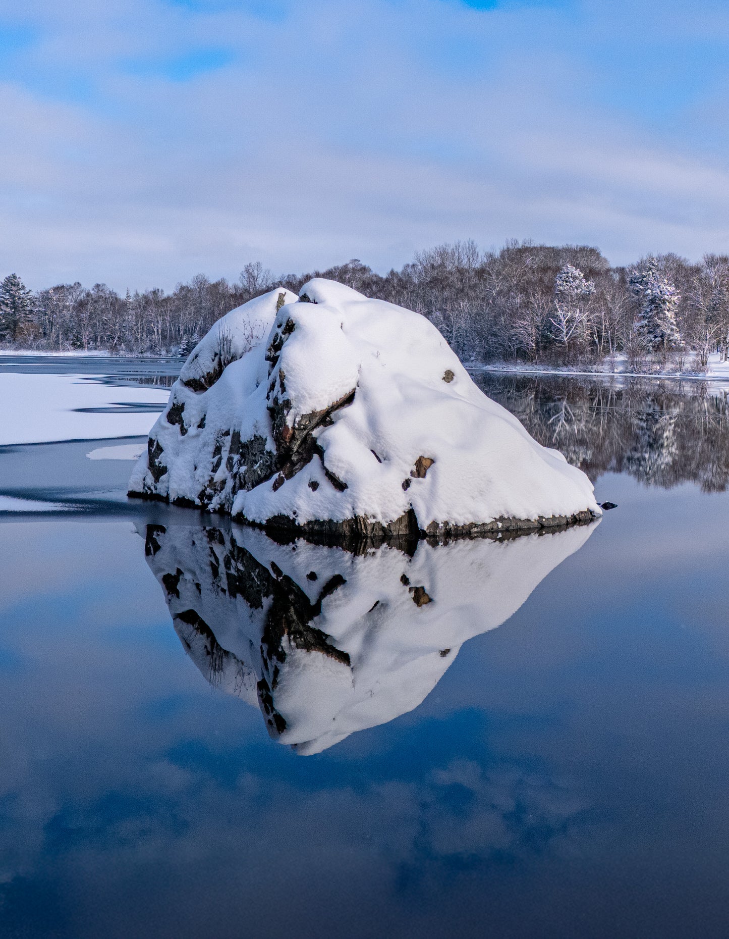 Canvas - Winter Wonderland Rock 11