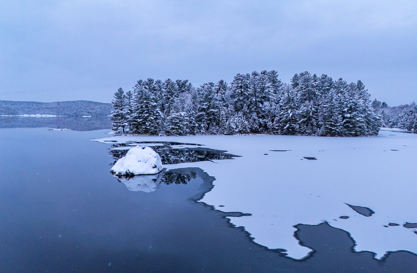 Canvas - Winter Wonderland Rock 4