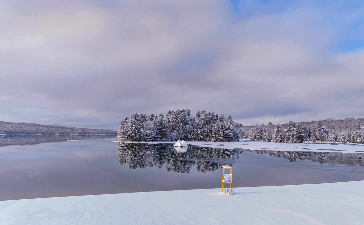 Canvas - Winter Wonderland Rock 6