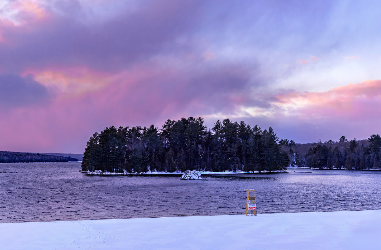 Canvas - The Winter Rock 1