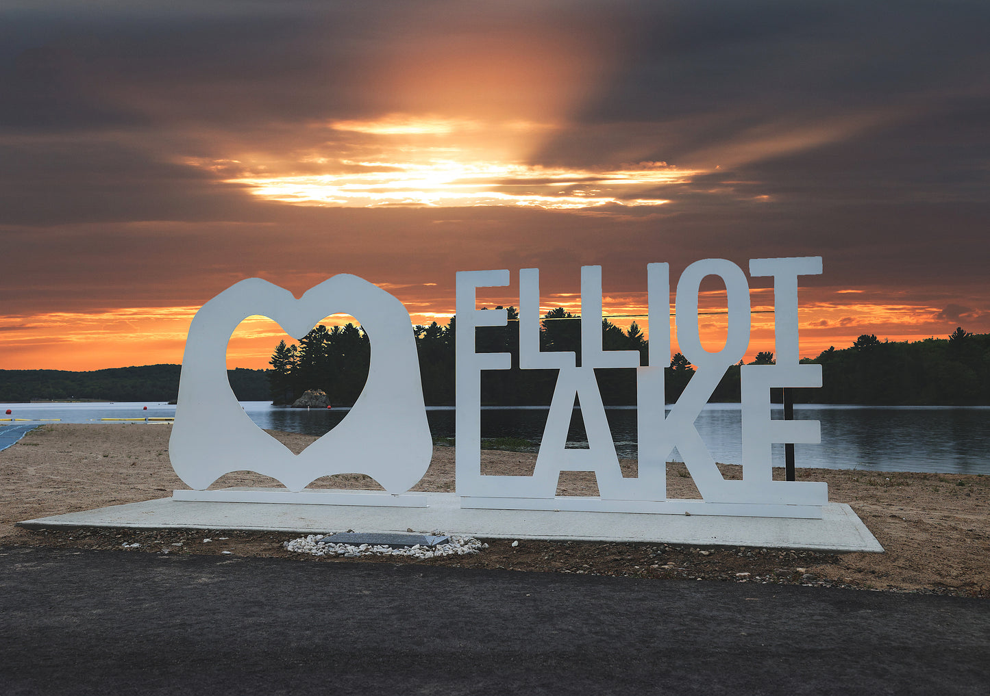 Canvas - Elliot Lake Sign 1