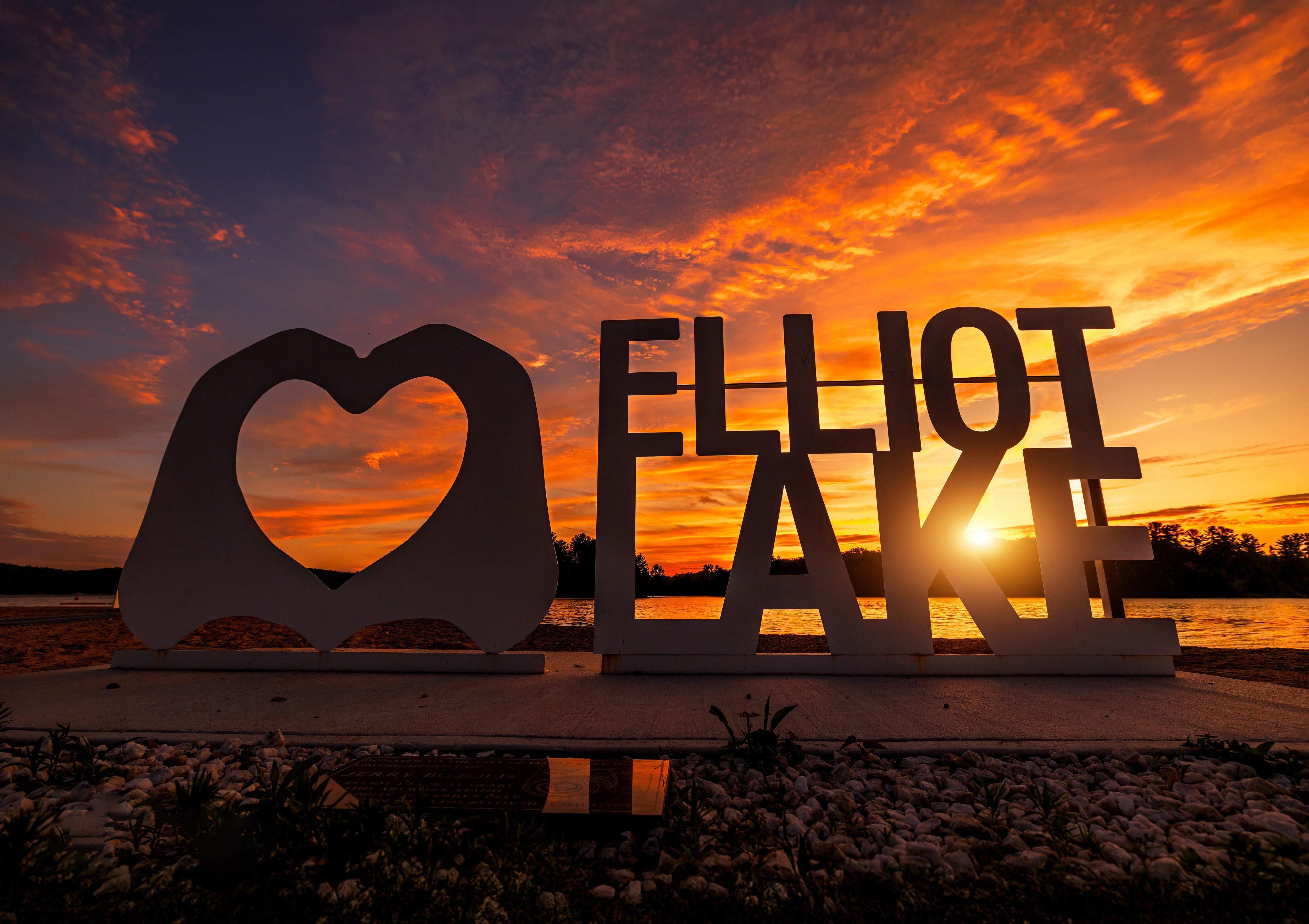 Canvas - Sunset At The Sign – Northern Exposures Photography