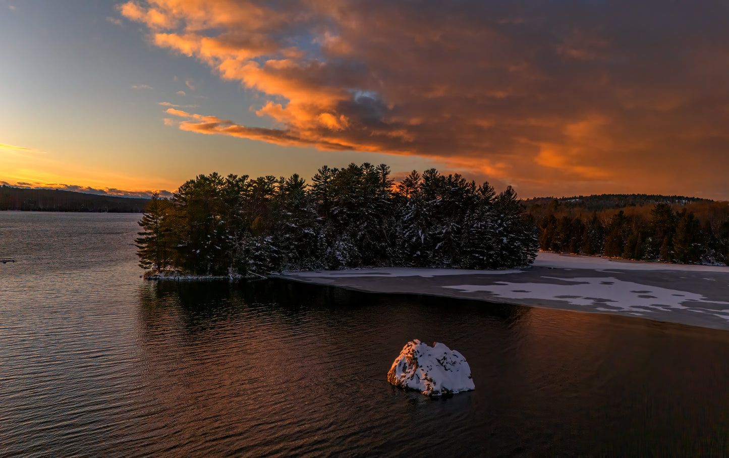 Canvas - Rock Winter Sun 1