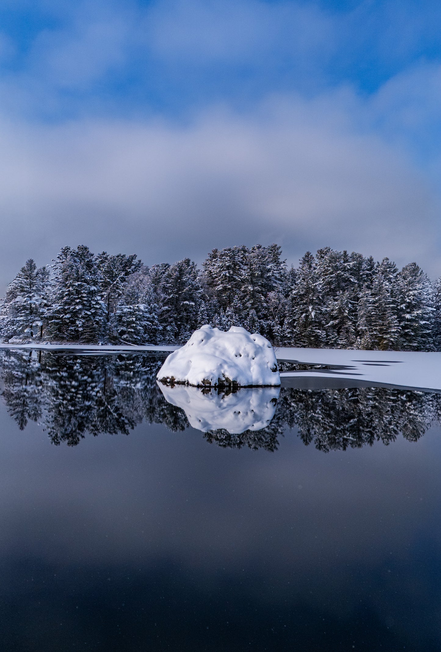 Canvas - Winter Wonderland Rock 8