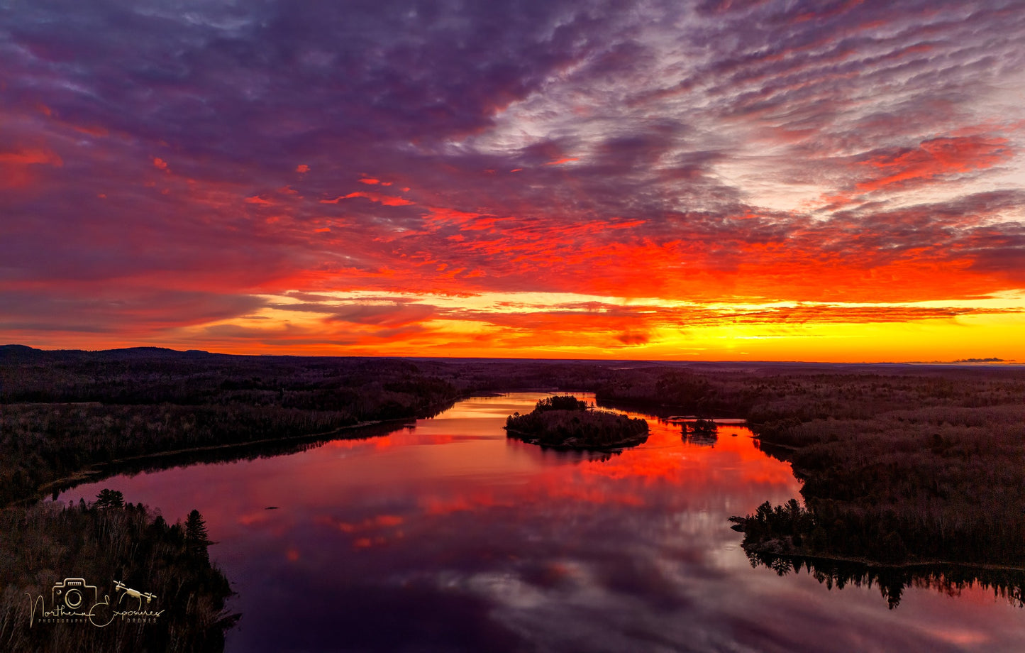 Canvas - Nordic Lake Sunset