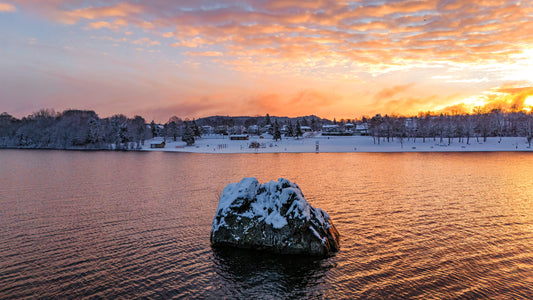 Canvas - The Winter Sunrise Rock 1